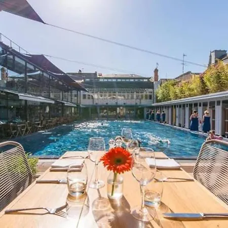 Charlotte's Charming Clifton Flat Апартаменты