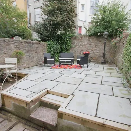 Charlotte's Charming Clifton Flat Appartamento *
